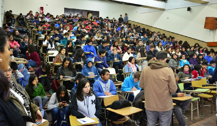 Inició el taller “Física al alcance de todos”