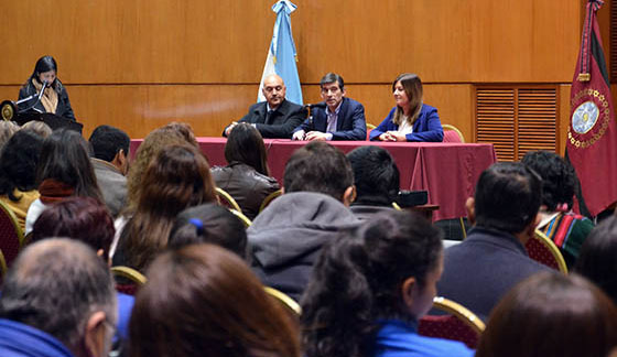 Encuentro de formación e intercambio sobre prevención de adicciones Encuentro de formación e intercambio sobre prevención de adicciones