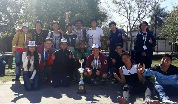 Destacada participación de jóvenes salteños Destacada participación de jóvenes salteños