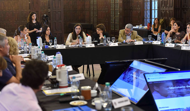 La ministra de Educación participó en el Consejo Federal