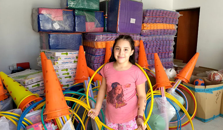 Entrega de material de Educación Física y muestra de equipamiento del Programa de RCP