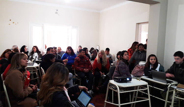 Incorporación de una nueva plataforma virtual en el colegio 5212 mediado por TIC Incorporación de una nueva plataforma virtual en el colegio 5212 mediado por TIC