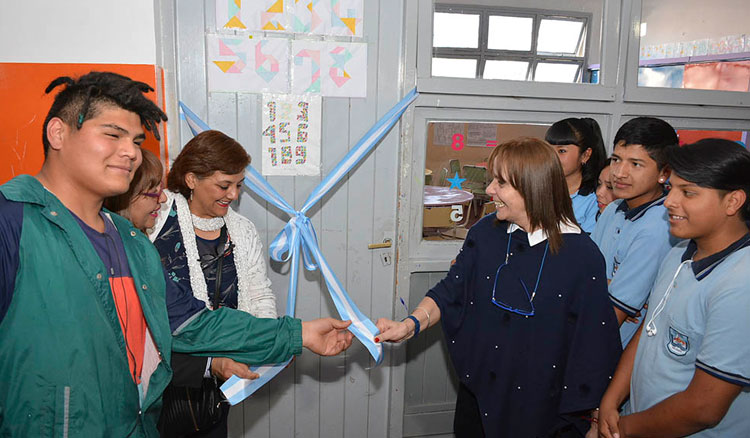 El colegio secundario 5021 incorpora un nuevo espacio para la enseñanza y aprendizaje de matemática y física