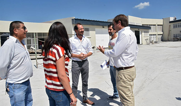 Nuevo edificio para la escuela técnica de San Francisco Solano Nuevo edificio para la escuela técnica de San Francisco Solano