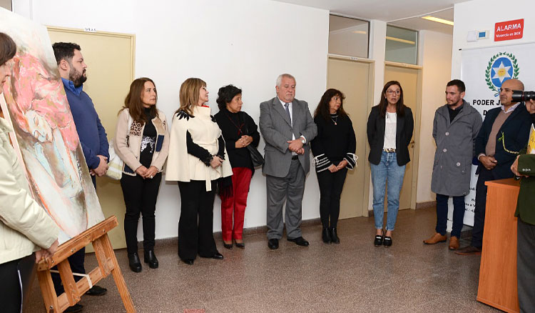 Inauguraron un espacio lúdico literario en la oficina de violencia familiar del Poder Judicial