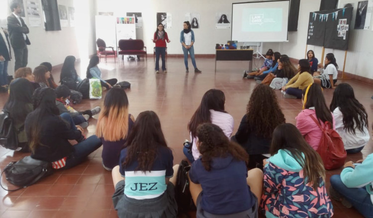 Estudiantes participaron de experiencias en Ciencia y Tecnología Estudiantes participaron de experiencias en Ciencia y Tecnología