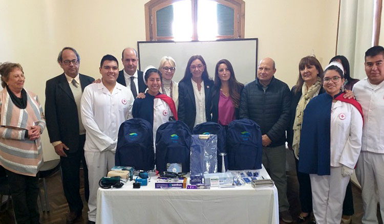 INET Salta realizo entrega formal de mochilas Técnicas a la Cruz Roja INET Salta realizo entrega formal de mochilas Técnicas a la Cruz Roja