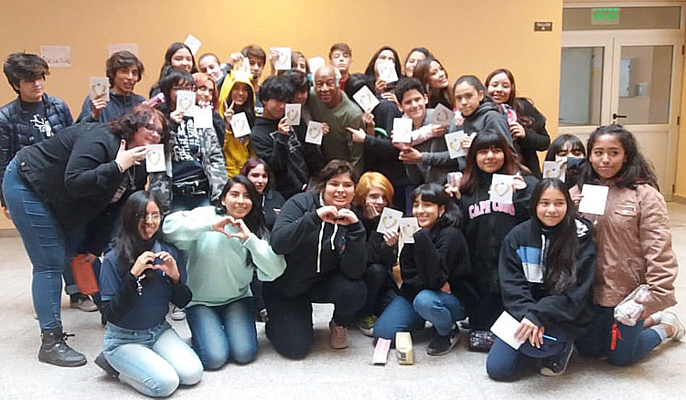 Estudiantes y docentes de escuelas de arte participaron de actividades por la paz Estudiantes y docentes de escuelas de arte participaron de actividades por la paz