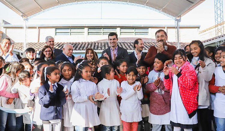 En La Merced Urtubey inauguró obras de gran importancia social