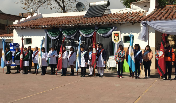 La escuela Indalecio Gómez celebró sus bodas de diamante La escuela Indalecio Gómez celebró sus bodas de diamante