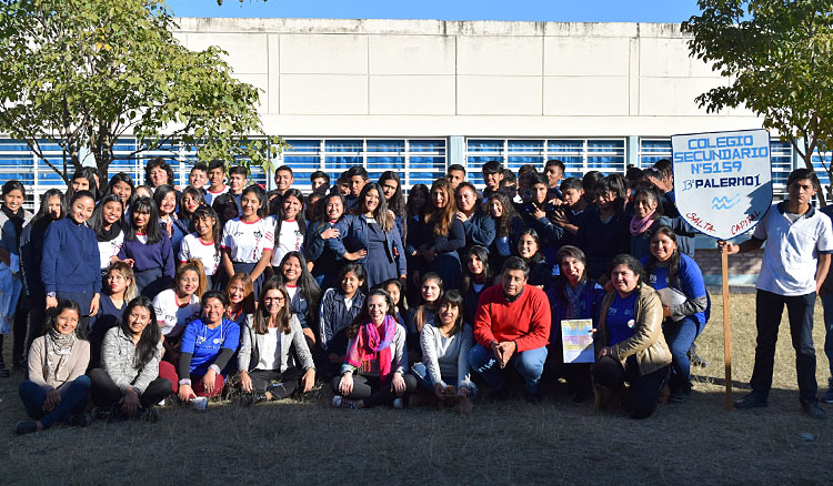 La ministra de Educación compartió una charla con alumnos La ministra de Educación compartió una charla con alumnos