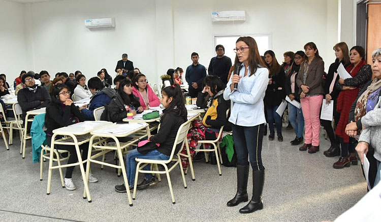 Estudiantes de Nivel Superior participaron esta mañana del Festival de Matemáticas