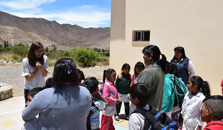 La ministra de Educación recorrió escuelas de Cachi y Payogasta