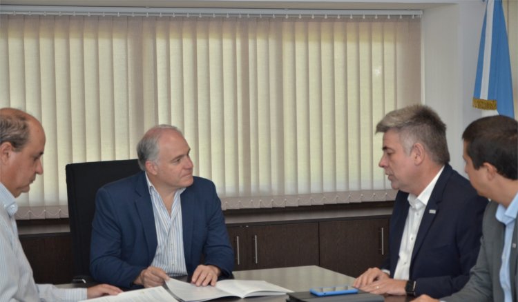 Cánepa continúa dialogando con el sector productivo para gestionar centros de formación profesional con salida laboral Cánepa continúa dialogando con el sector productivo para gestionar centros de formación profesional con salida laboral