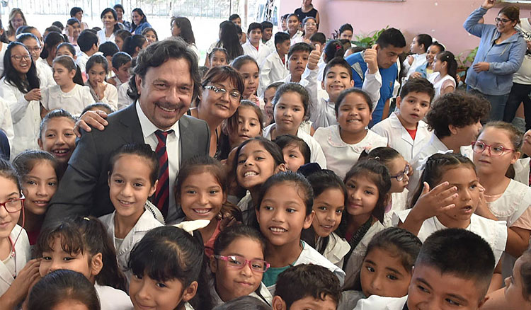 Más de 340 mil estudiantes empezaron las clases en la provincia Más de 340 mil estudiantes empezaron las clases en la provincia