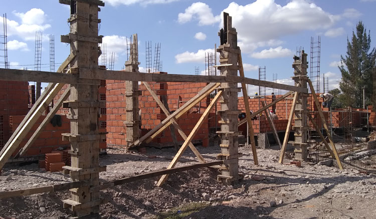 Comenzó la construcción del secundario 5206 de la localidad de El Mollar Comenzó la construcción del secundario 5206 de la localidad de El Mollar